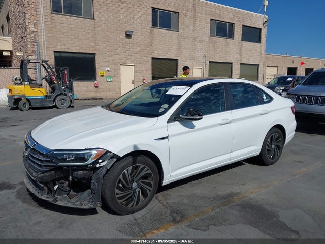 3VWG57BU6KM219454 Volkswagen 1.4 tsi