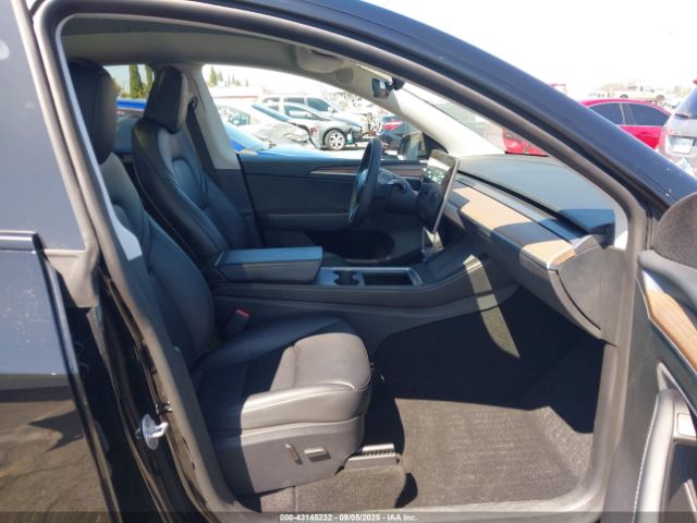 2024 TESLA MODEL Y 7SAYGDEDXRF185189 Photo 4