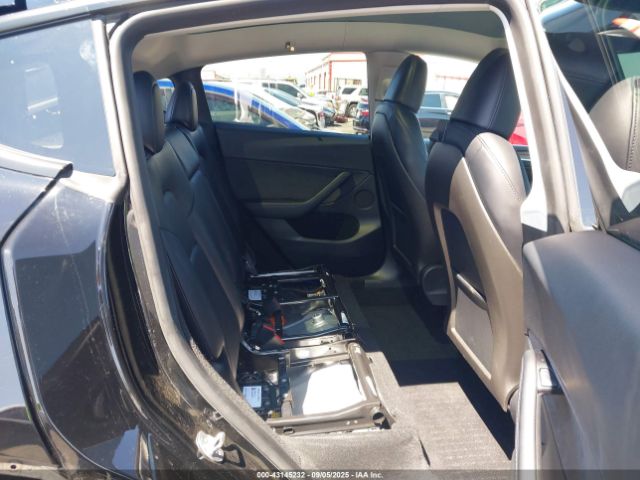 2024 TESLA MODEL Y 7SAYGDEDXRF185189 Photo 7