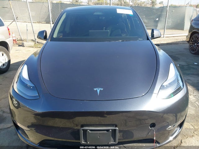 7SAYGDEE0SF306052 Tesla 2025