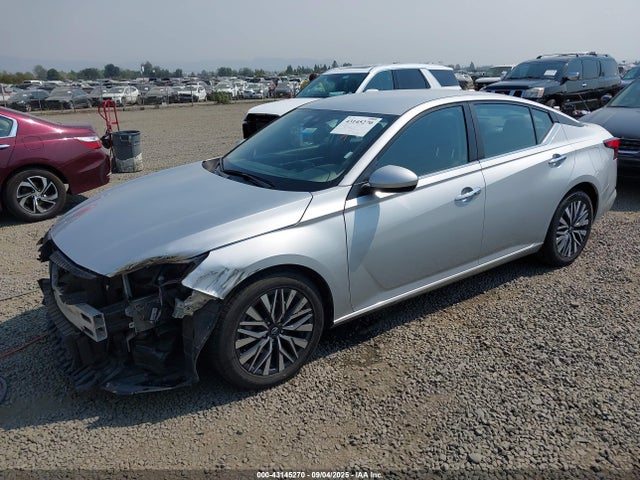 Nissan 2023 2023 1N4BL4DV8PN374338 Image 2