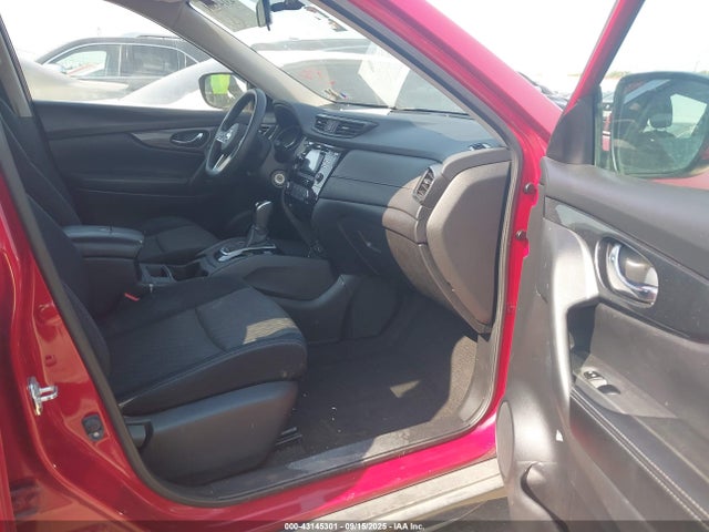 JN8AT2MV8HW266960 Nissan Rogue
