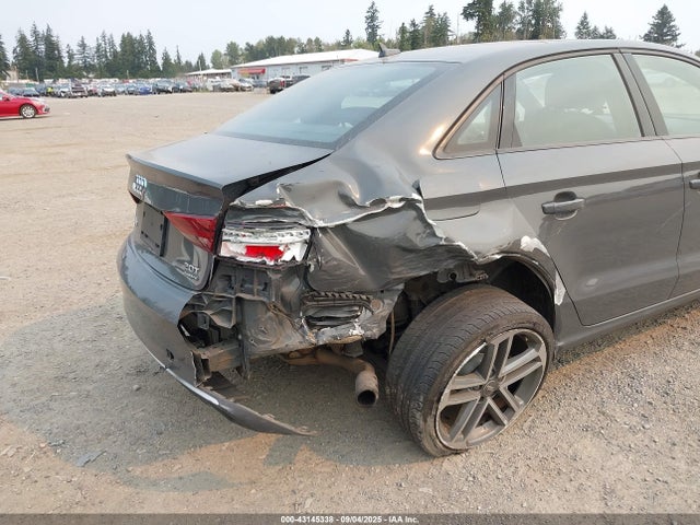 WAUB8GFF3H1054000 Audi A3