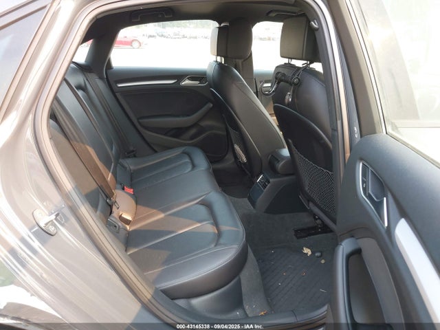 WAUB8GFF3H1054000 Audi A3