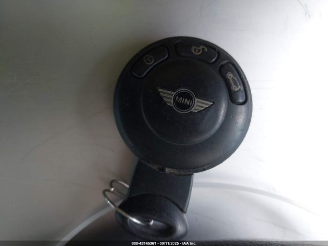 2010 MINI COOPER S CLUBMAN WMWMM3C52ATP94169 Photo 10