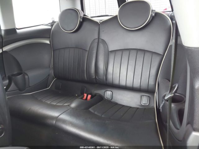 2010 MINI COOPER S CLUBMAN WMWMM3C52ATP94169 Photo 7
