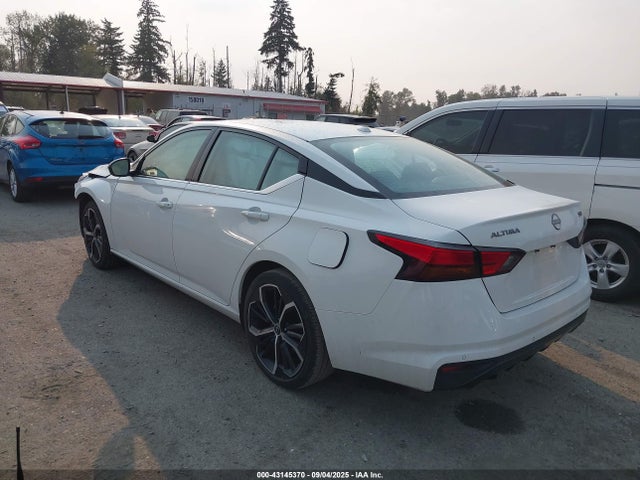 Nissan 2024 2024 1N4BL4CVXRN337456 Image 3