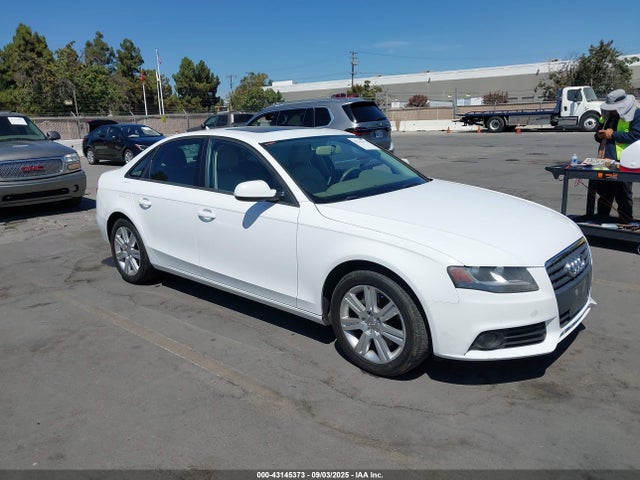 2011 AUDI A4 WAUAFAFL4BN054530 Photo 0