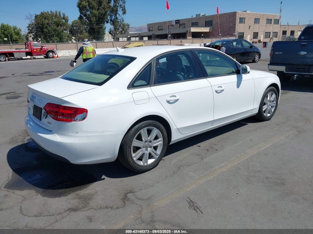 2011 AUDI A4 WAUAFAFL4BN054530 Photo 3