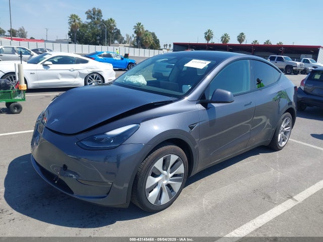 2023 TESLA MODEL Y 7SAYGAEE7PF942697 Photo 1
