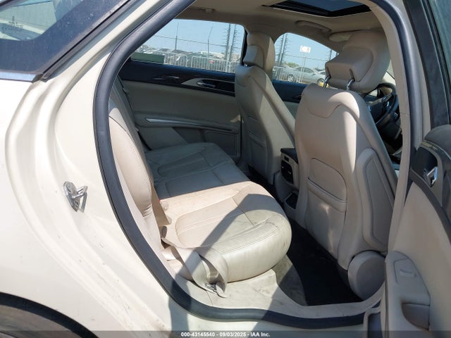 Lincoln MKZ 2016 3LN6L2G97GR609366 Image 8