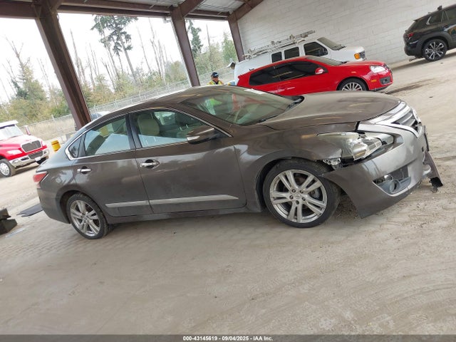 Nissan Altima 2015 1N4BL3AP6FC101232 Image 13