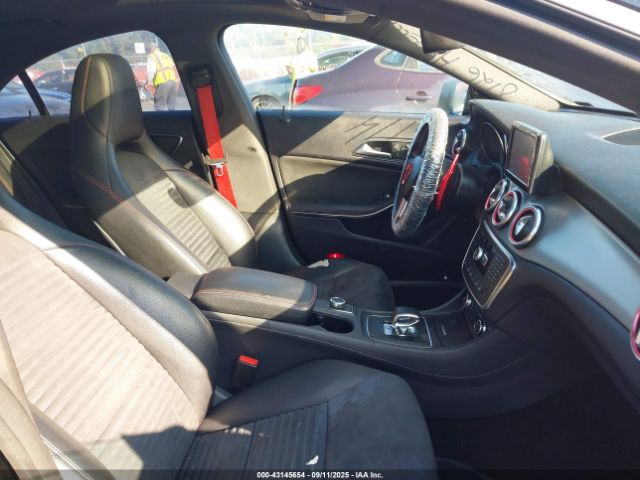 2014 MERCEDES-BENZ CLA 45 AMG WDDSJ5CB4EN101929 Photo 4
