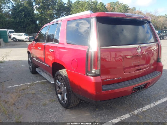 2015 CADILLAC ESCALADE 1GYS4BKJ3FR217975 Photo 2