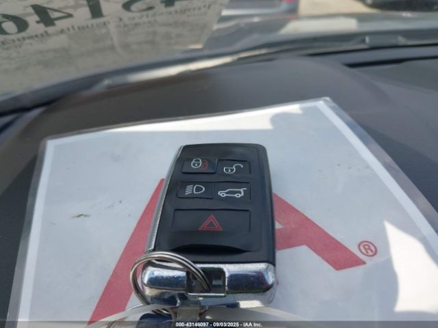 2019 JAGUAR E-PACE SADFJ2FXXK1Z36314 Photo 10