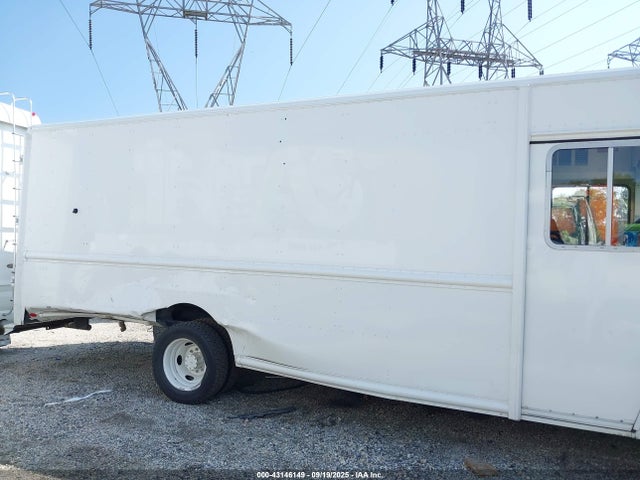 1F65F5KN9M0A04180 Ford Commercial Chassis