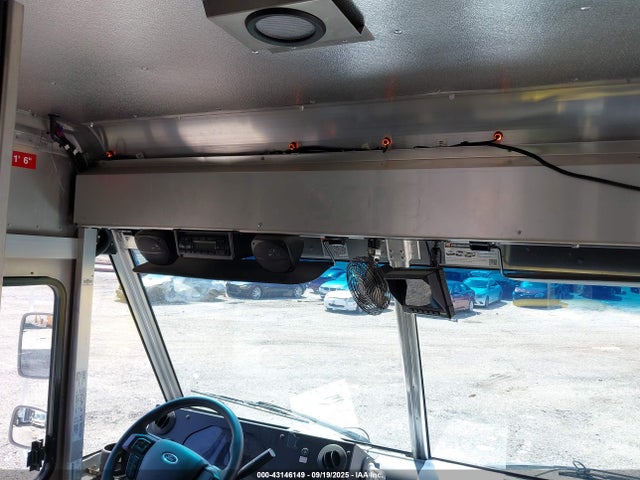 1F65F5KN9M0A04180 Ford Commercial Chassis