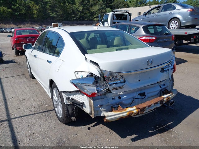 Honda k24w1 2014 1HGCR2F88EA305292 Image 3