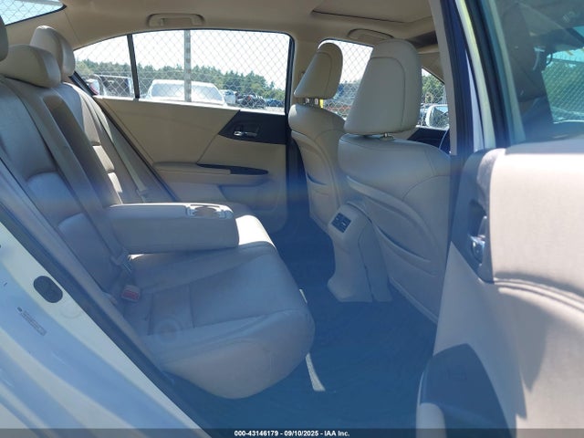 Honda k24w1 2014 1HGCR2F88EA305292 Image 8