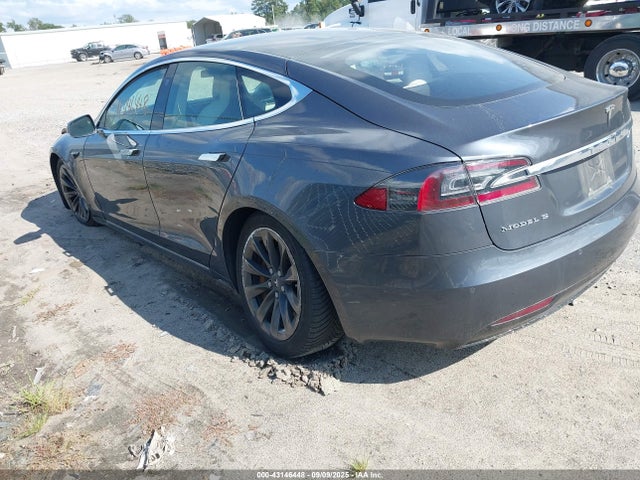 2017 TESLA MODEL S 5YJSA1E28HF216259 Photo 2