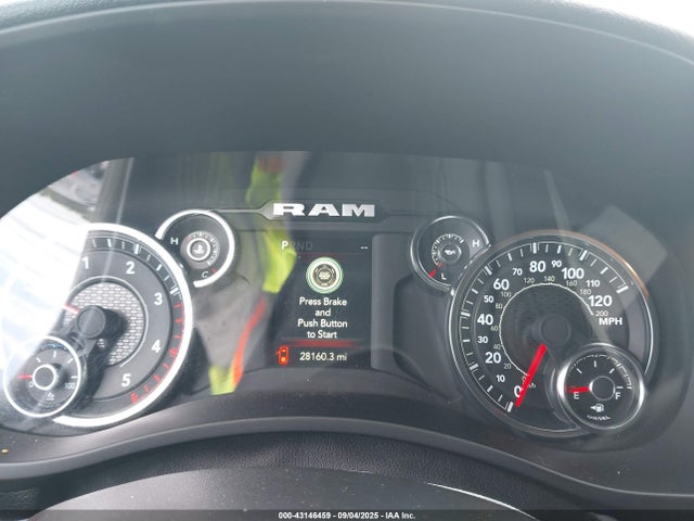 RAM 2024 2024 3C6UR5DL2RG330991 Image 7