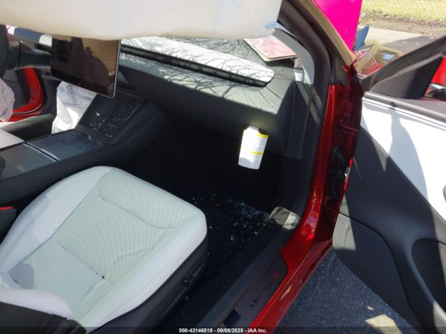 2025 TESLA MODEL 3 5YJ3E1EA1SF066969 Photo 4