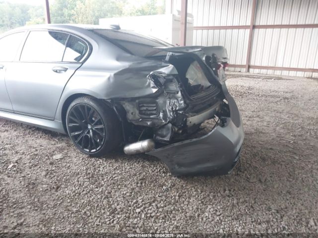 2022 BMW 740 WBA7T2C00NCH01088 Photo 5