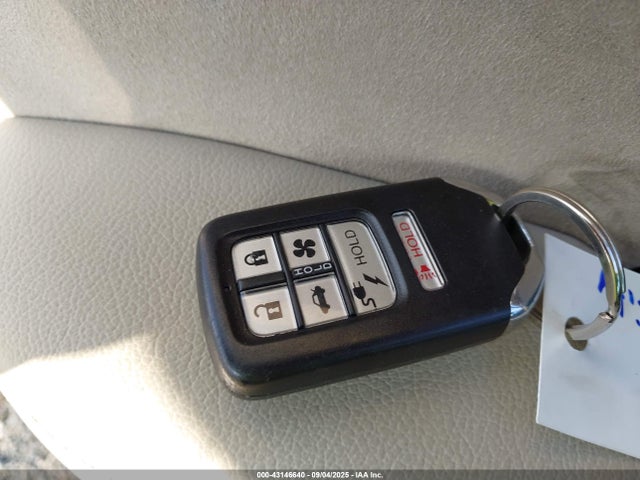 JHMZC5F38JC002705 Honda leb3(h4)