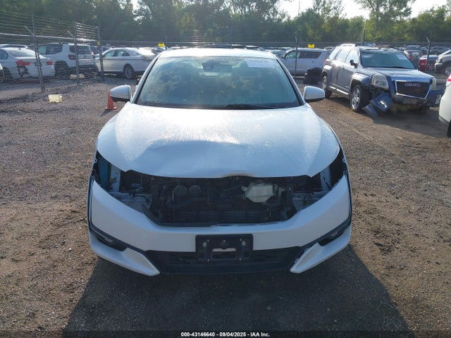 JHMZC5F38JC002705 Honda leb3(h4)