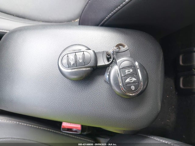 WMZYS7C38J3F44292 Mini Countryman