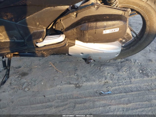 RLHKF1805HY200967 Honda Kf18e-500001