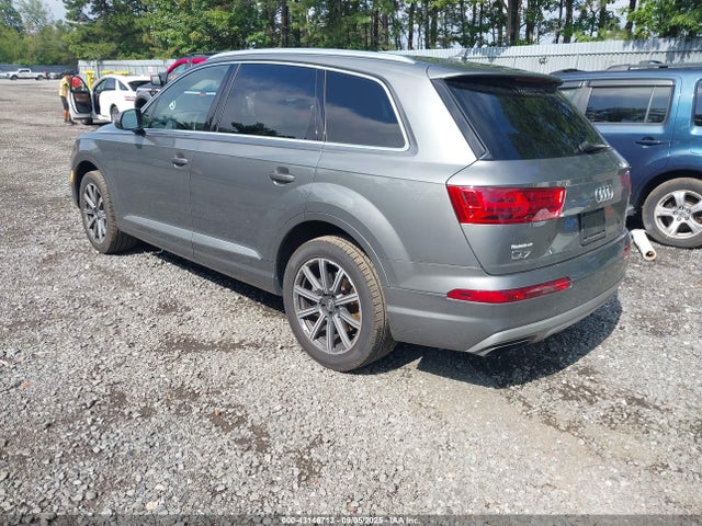 2017 AUDI Q7 WA1LAAF7XHD017973 Photo 2