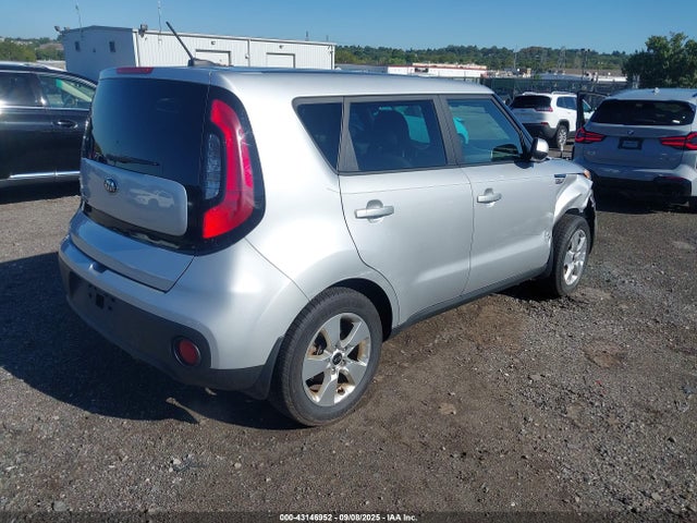 KIA g 2018 KNDJN2A28J7554655 Image 4