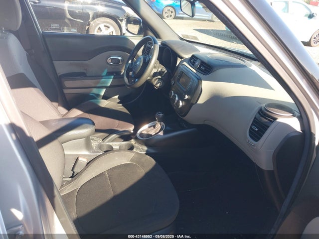 KIA g 2018 KNDJN2A28J7554655 Image 5