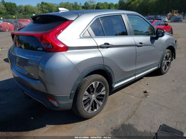 2018 MITSUBISHI ECLIPSE CROSS JA4AT5AA5JZ037987 Photo 3