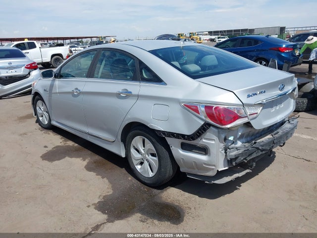 Hyundai Sonata 2014 KMHEC4A47EA114418 Image 3