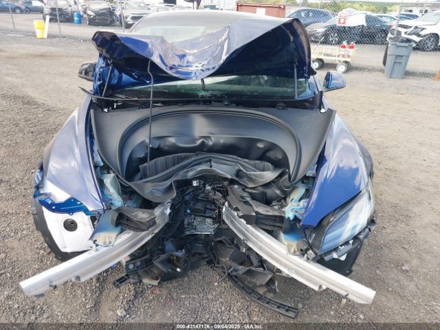 2025 TESLA MODEL 3 5YJ3E1EB7SF914653 Photo 9