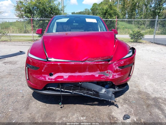 2026 TESLA MODEL Y 7SAYGDEE9TA389415 Photo 5