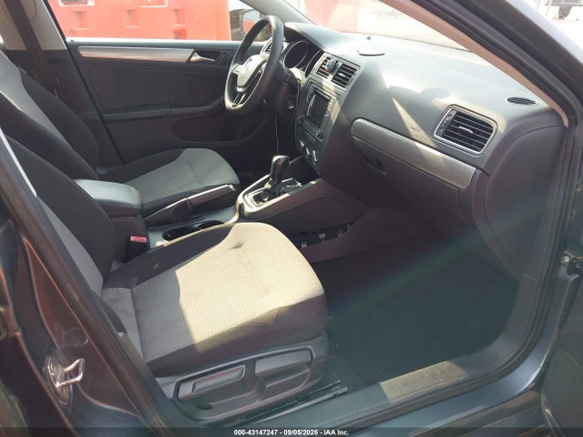 3VW2B7AJ0HM211496 Volkswagen 1.4 tsi