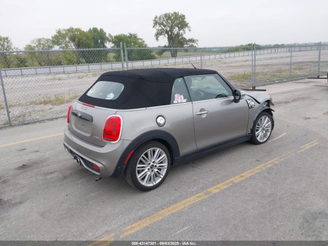 2018 MINI CONVERTIBLE WMWWG9C58J3E38735 Photo 3