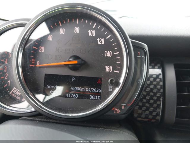 2018 MINI CONVERTIBLE WMWWG9C58J3E38735 Photo 6