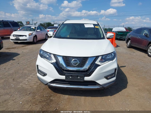 KNMAT2MTXHP597690 Nissan 2017
