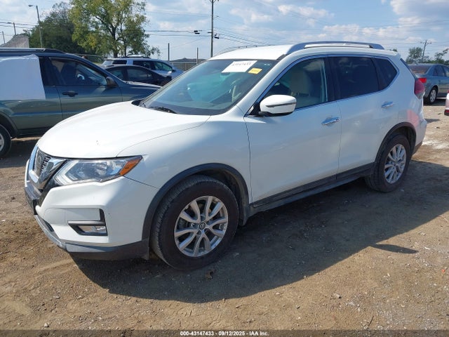 KNMAT2MTXHP597690 Nissan 2017