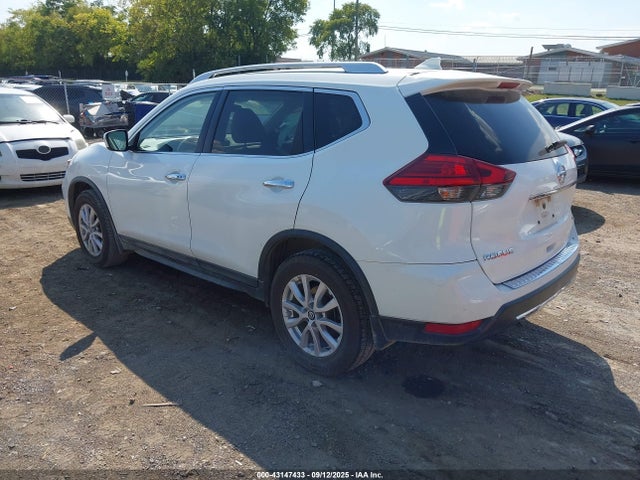KNMAT2MTXHP597690 Nissan 2017