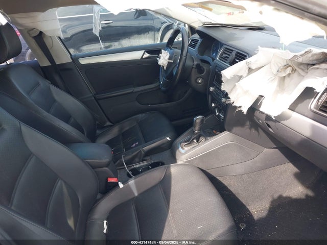 3VWD17AJ3EM370598 Volkswagen Jetta