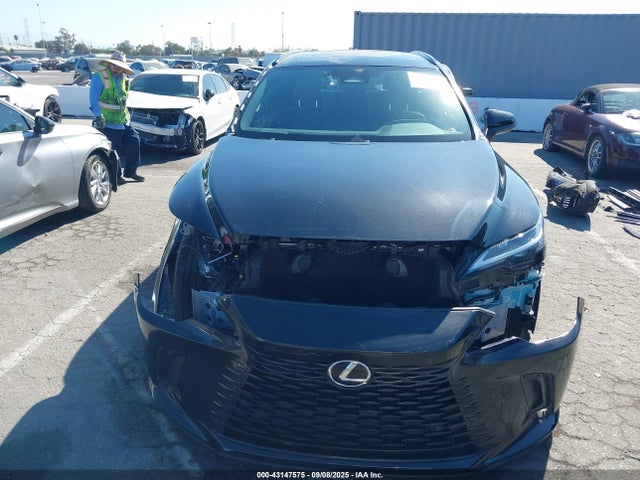 Lexus t24a-fts 2023 JTJCHMAA2P2008553 Image 13