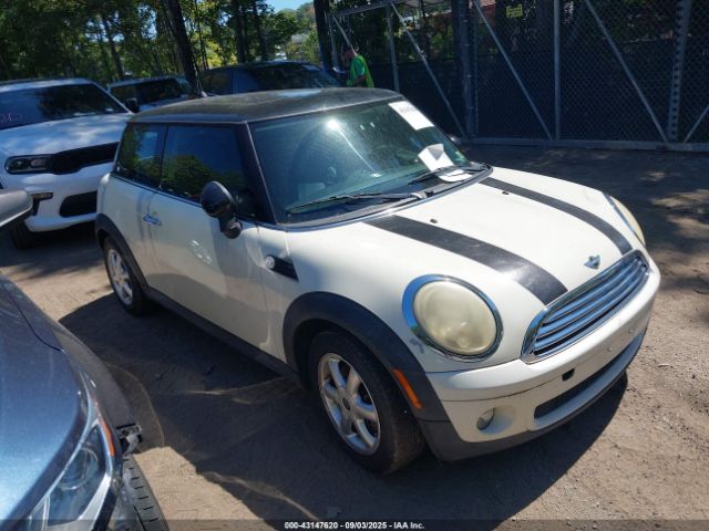 2009 MINI COOPER WMWMF33549TU70209 Photo 0