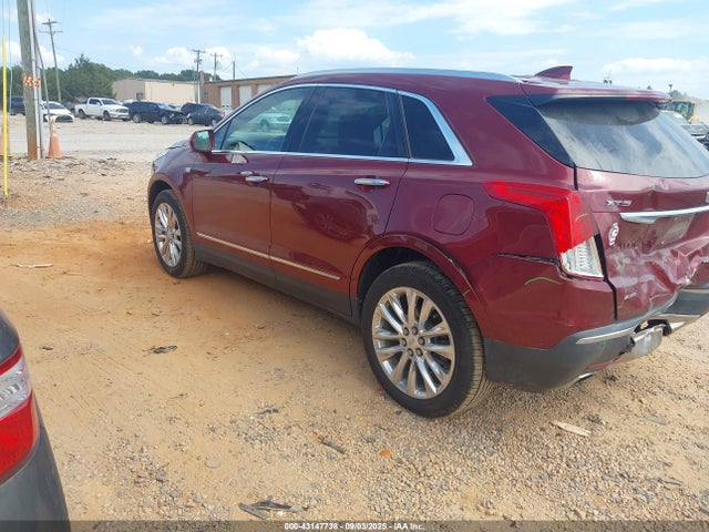 2017 CADILLAC XT5 1GYKNFRS3HZ167469 Photo 2