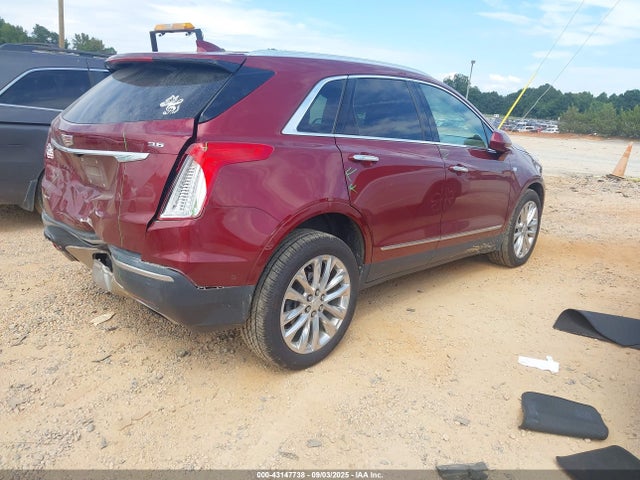 2017 CADILLAC XT5 1GYKNFRS3HZ167469 Photo 3