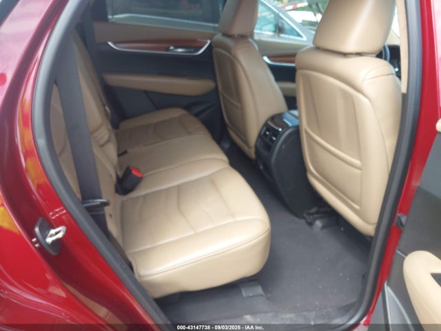 2017 CADILLAC XT5 1GYKNFRS3HZ167469 Photo 7